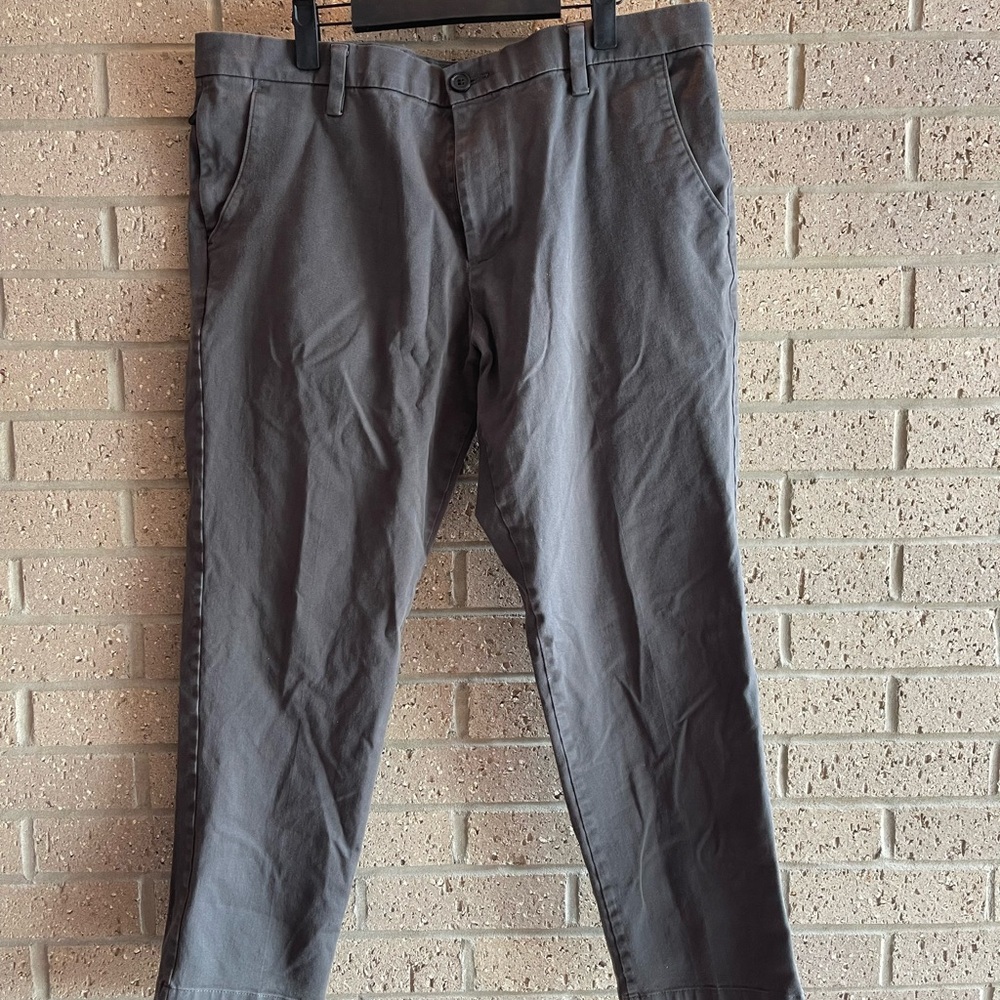 Dockers Men's Charcoal Chinos